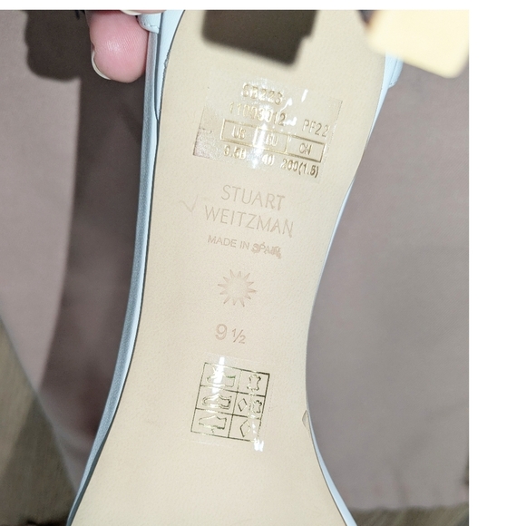 Stuart Weitzman Amelina Sandal - Picture 10 of 11